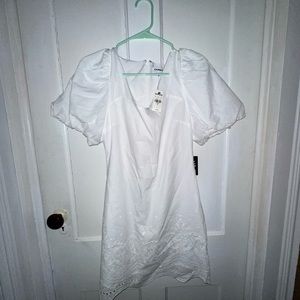 Express white dress size Xs brand new